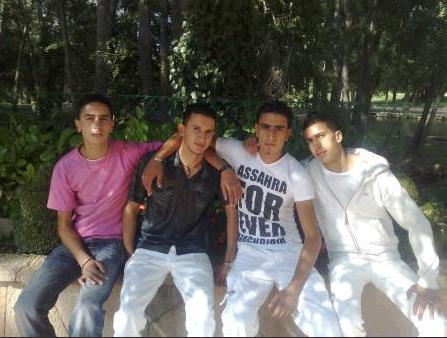 c moi avec mes amis adil far�h � simo